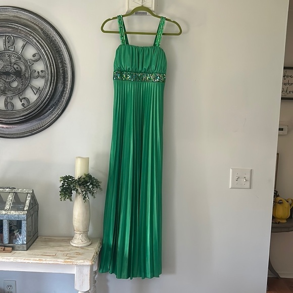 My Michelle Pleated Skirt Flowy Formal Prom Dress - Picture 1 of 8